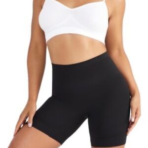 Yummie Women's High-Waist Seamless Shaping Bike Shorts - Black
